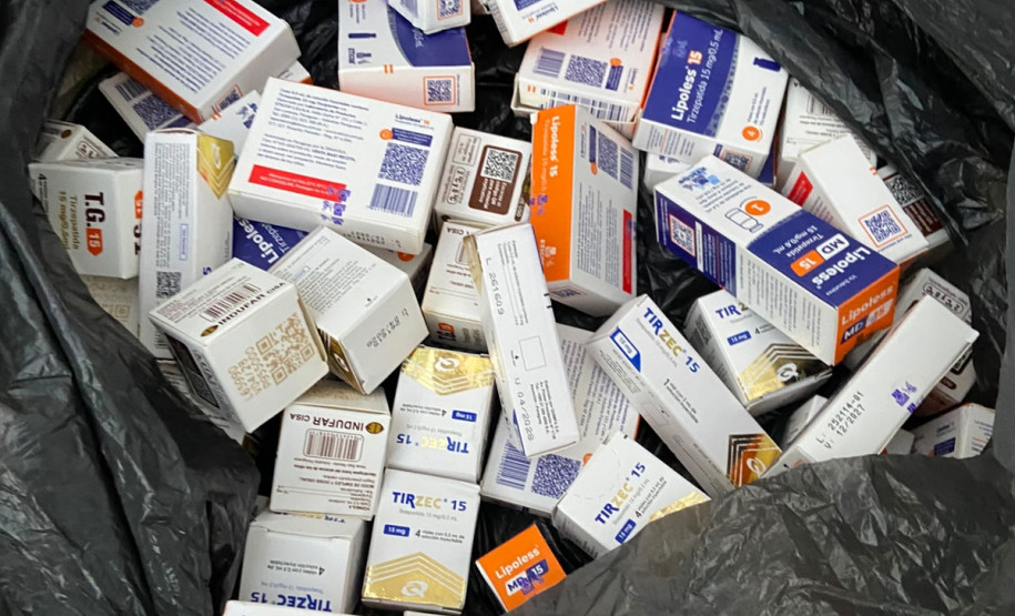 PCPR prende duas pessoas e apreende mais de 1,6 mil produtos ilegais em Castro