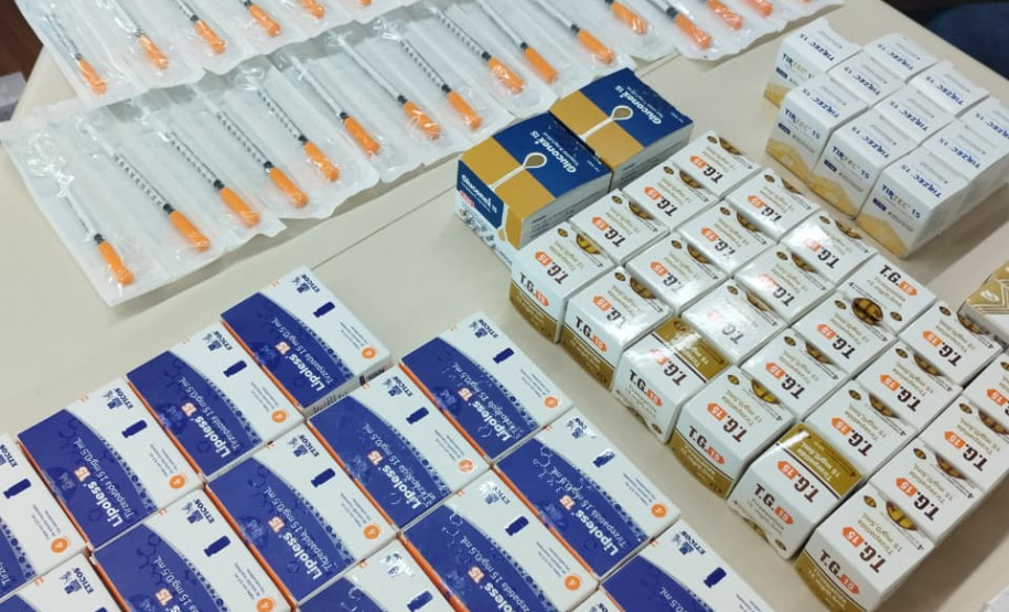 PCPR prende duas pessoas e apreende mais de 1,6 mil produtos ilegais em Castro