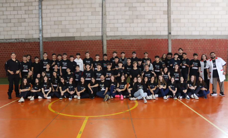 PCPR promove palestras sobre prevenção às drogas e conscientiza cerca de 400 jovens em Maringá