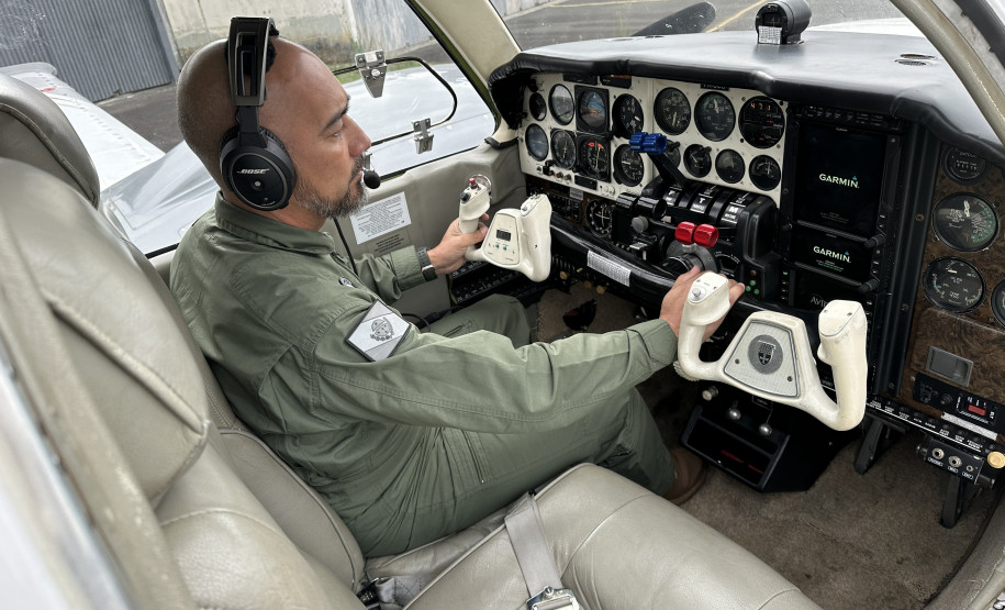 Com seu primeiro comandante de avião, PCPR intensifica uso de aeronave de asa fixa