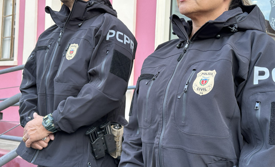 PCPR distribui novas jaquetas táticas de alta performance para policiais civis