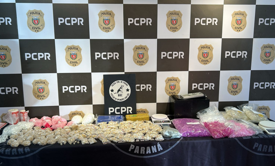 PCPR prende 4 suspeitos de integrar rede de tráfico no bairro Fazendinha, em Curitiba
