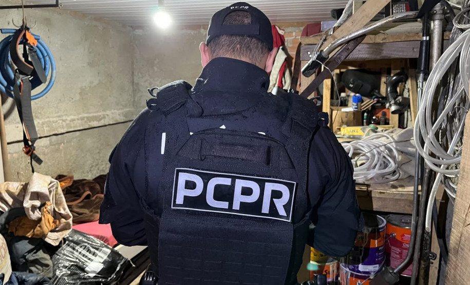 PCPR prende 13 suspeitos por esquema de distribuidoras de fachada para venda de drogas em Araucária