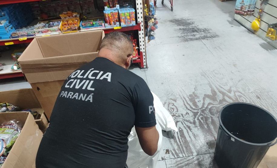 Ação conjunta prende dois empresários e apreende produtos impróprios para o consumo em Curitiba