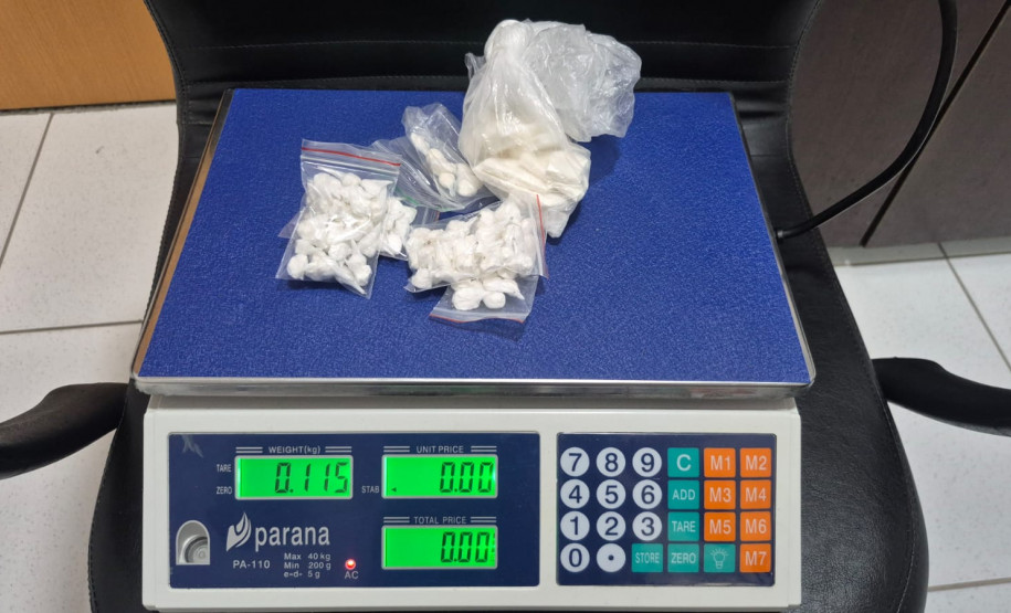 PCPR prende homem por tráfico de drogas e apreende dois adolescentes em Fazenda Rio Grande