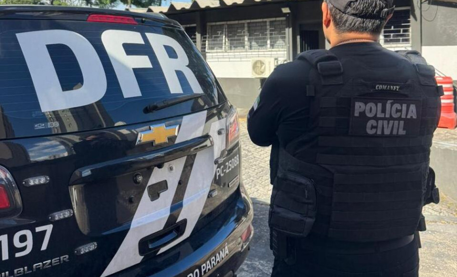 PCPR prende quatro pessoas investigadas por série de roubos a farmácias em Curitiba
