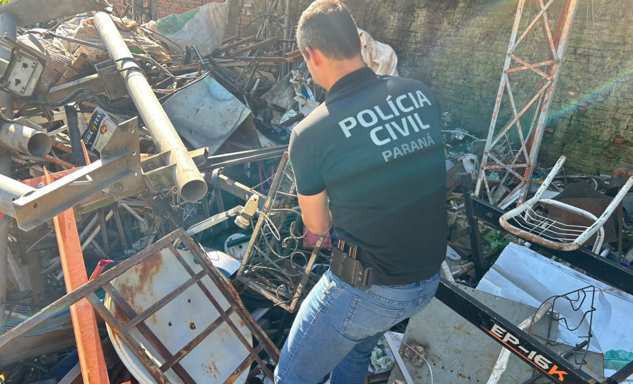 PCPR prende proprietário de ferro-velho por receptação de lixeiras furtadas em Cornélio Procópio