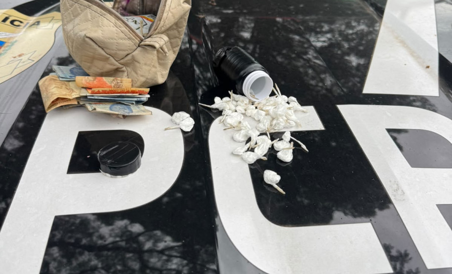 PCPR e PMPR prendem 13 pessoas e apreendem drogas e armas em Arapongas