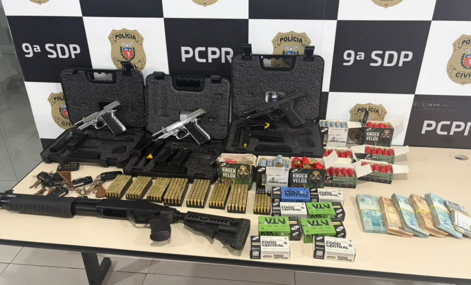 PCPR apreende R$ 48 mil, veículos, embarcações e armas durante operação contra fraude milionária em Maringá