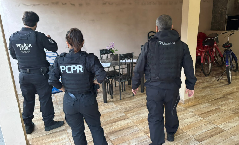 PCPR cumpre mandados contra suspeitos por uso indevido de maquinário público e cobranças paralelas em Terra Rica