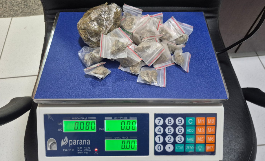 PCPR prende homem por tráfico de drogas e apreende dois adolescentes em Fazenda Rio Grande