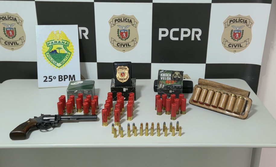 PCPR e PMPR prendem mulher em flagrante e apreende arma e munições em Alto Piquiri