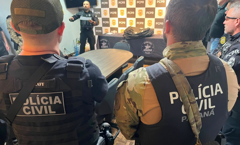 PCPR prende 11 pessoas em operação contra grupo voltado ao narcotráfico e lavagem de dinheiro no bairro Cajuru