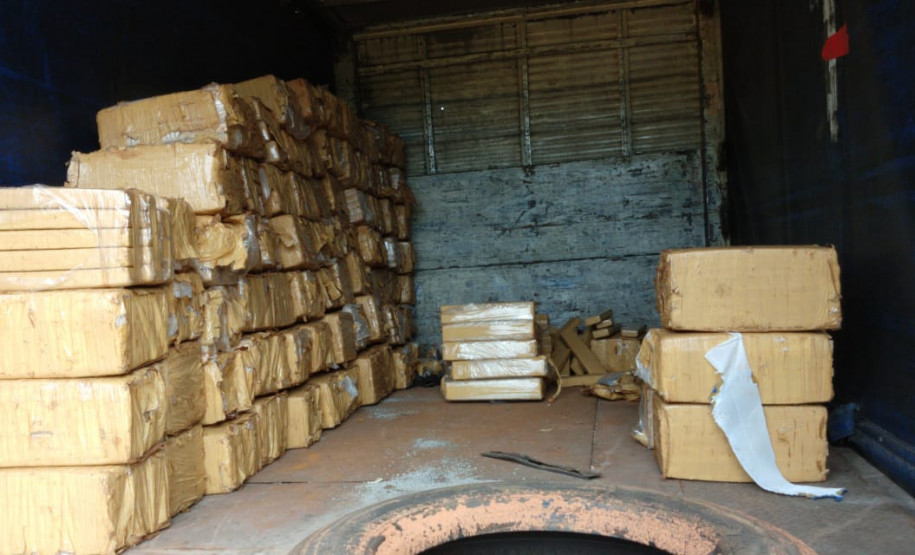 PCPR apreende mais de 1,5 tonelada de maconha em funilaria de Umuarama