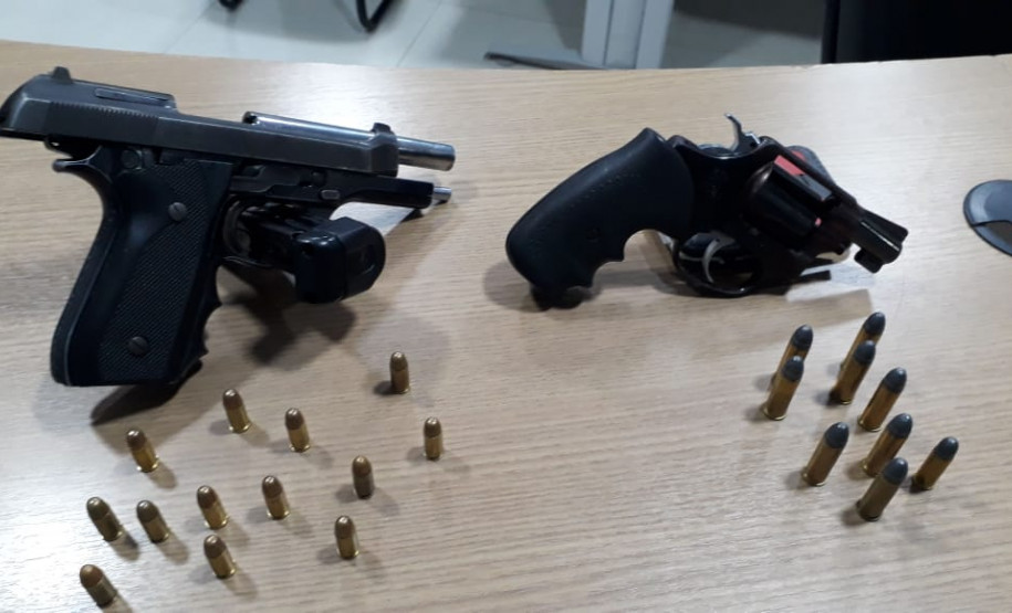 PCPR prende dois suspeitos com armas de fogo e carro clonado em Maringá