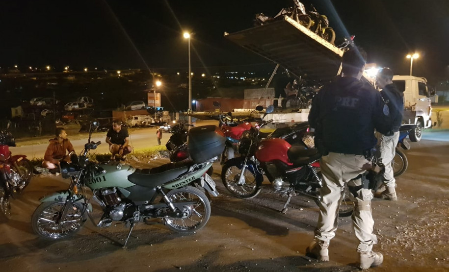 PCPR e PRF prendem nove envolvidos em rachas na Grande Curitiba