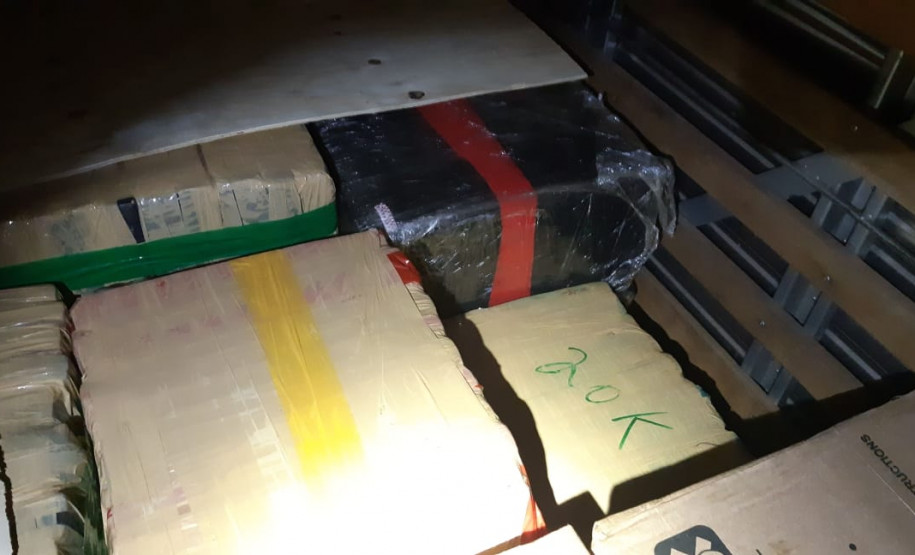 PCPR e PRF apreendem quase três toneladas de maconha em Minas Gerais