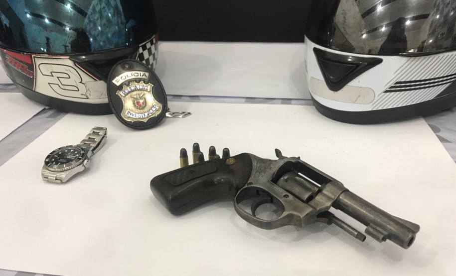 PCPR prende em flagrante suspeito de roubar relógios de luxo em Curitiba