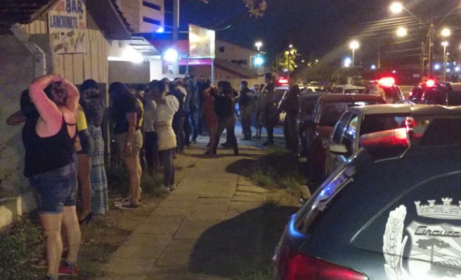 PCPR participa de operação integrada e prende dois na noite de sábado em Araucária