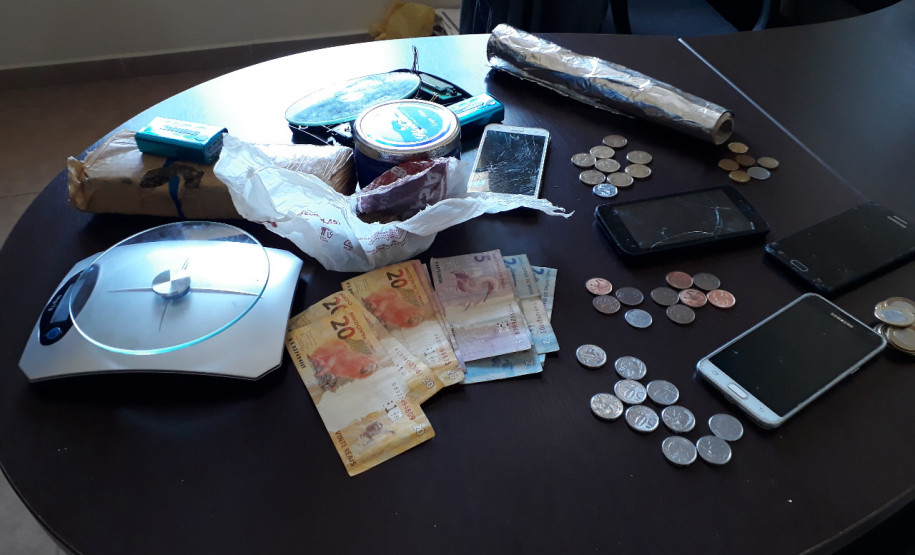 PCPR prende suspeita de tráfico de drogas em Ribeirão Claro