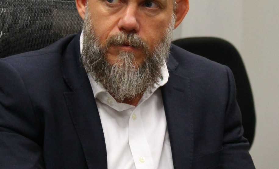 General Carbonell se reúne com delegados da cúpula da Polícia Civil do Paraná