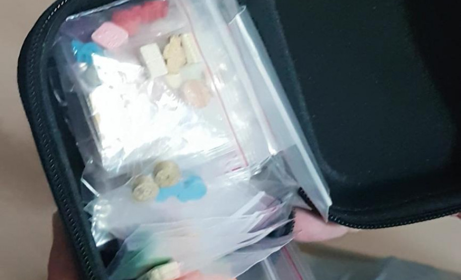 PCPR prende casal suspeito de comercializar maconha e drogas sintéticas em baladas da Capital --