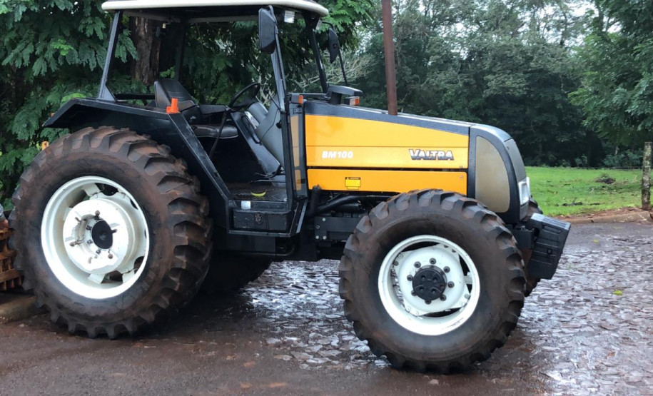 PCPR recupera trator roubado em 2017 no município de Capanema PCPR recupera trator roubado em 2017 no município de Capanema