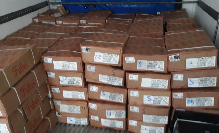 PCPR recupera carga de carne roubada em Curitiba PCPR recupera carga de carne roubada em Curitiba