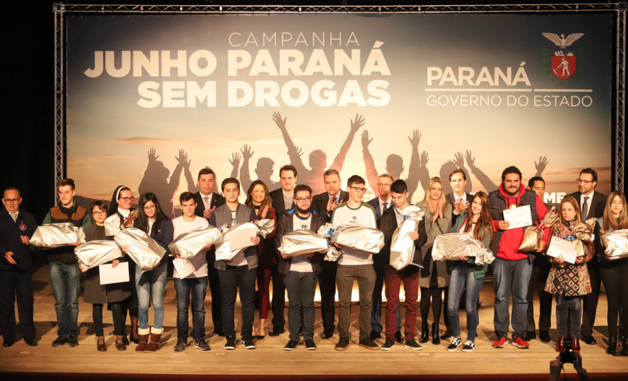 Governo lança campanha de prevenção ao uso de entorpecentes Governo lança campanha de prevenção ao uso de entorpecentes