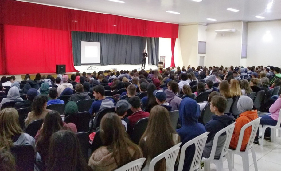 Palestras de prevenção ao uso de drogas