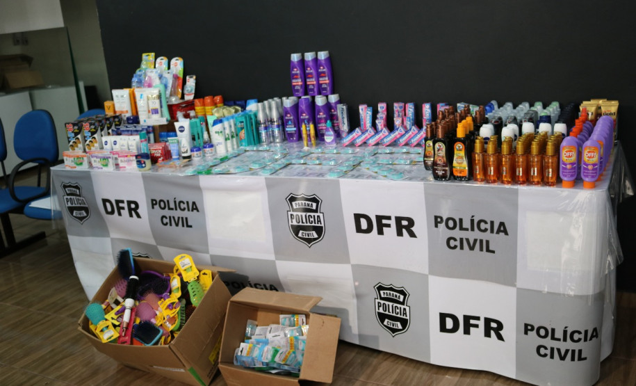 PCPR desmantela associação criminosa de roubo e furto a farmácias da Capital e apreende R$ 9 mil em produtos proveniente dos crimes --