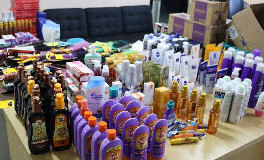 PCPR desmantela associação criminosa de roubo e furto a farmácias da Capital e apreende R$ 9 mil em produtos proveniente dos crimes --