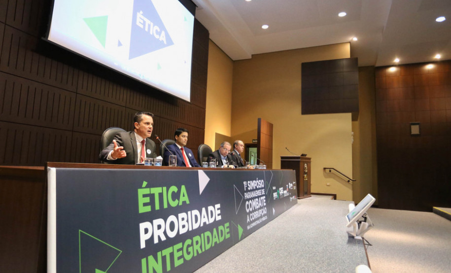 PCPR participa de seminário de combate à corrupção PCPR participa de seminário de combate à corrupção.