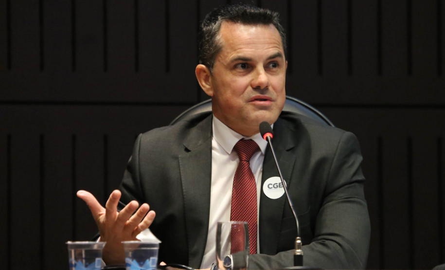 PCPR participa de seminário de combate à corrupção Painel - Combate à corrupção por meio de políticas públicas. Na foto, Alan Henrique Flore - Delegado da PCPR e Titular da Divisão de Combate à Corrupção/PR Foto: José Fernando Ogura/ANPr