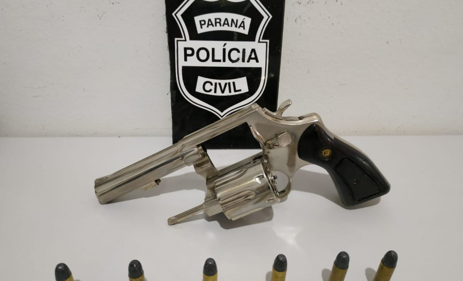 PCPR apreende adolescente em posse de arma de fogo e munições em Cascavel PCPR apreende adolescente em posse de arma de fogo e munições em Cascavel
