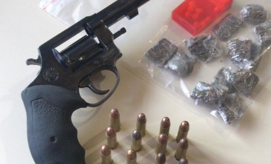 PCPR prende suspeito de homicídio em Almirante Tamandaré PCPR prende suspeito de homicídio em Almirante Tamandaré