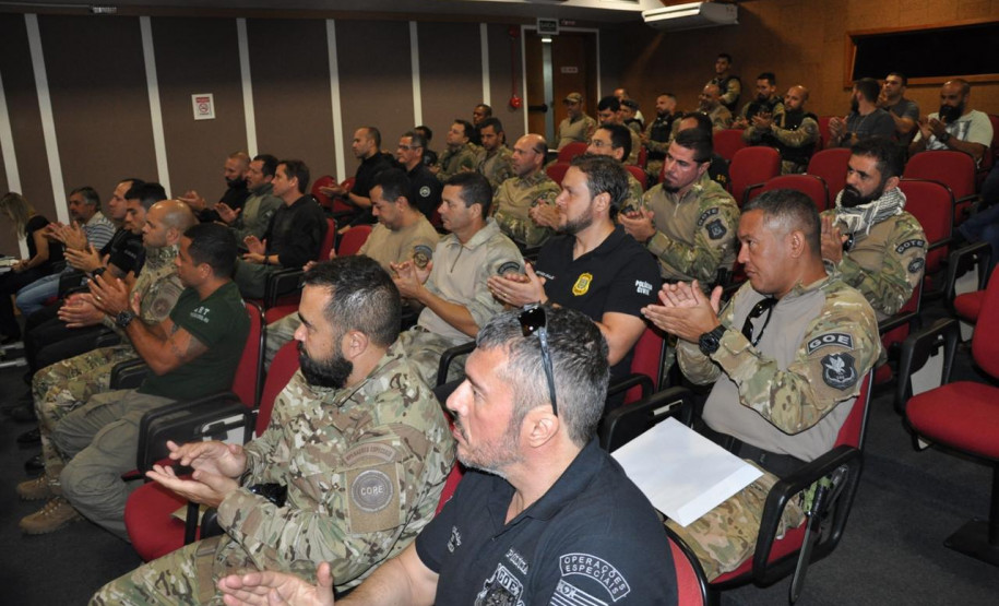 Representantes da PCPR discutem técnicas de operações especiais em encontro nacional Representantes da PCPR discutem técnicas de operações especiais em encontro nacional.