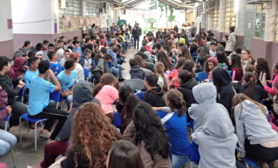 PCPR realiza palestras antidrogas no Oeste do Estado com tradução em libras