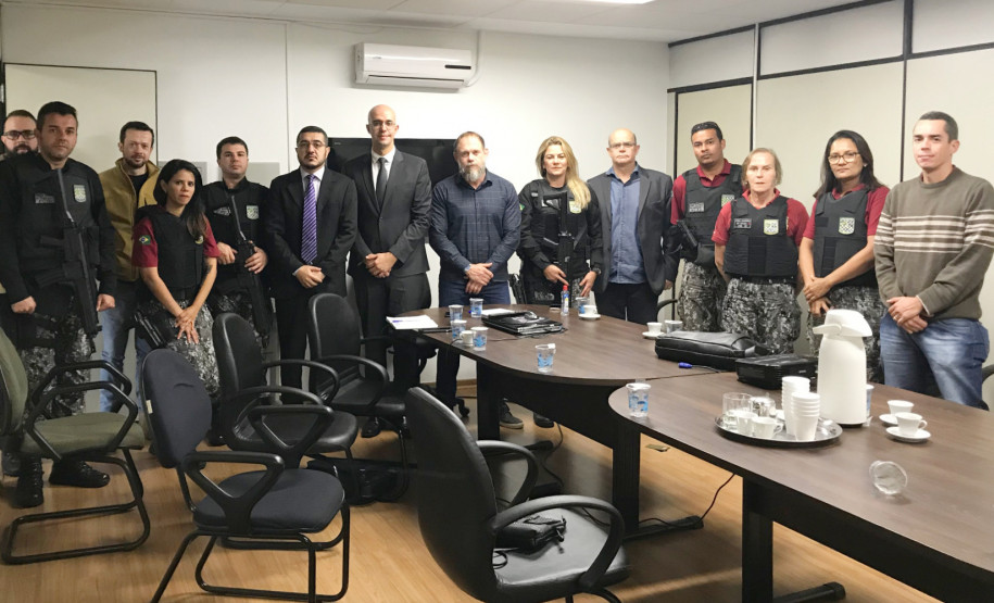 Delegado-geral da PCPR reúne-se com representantes da Força Nacional