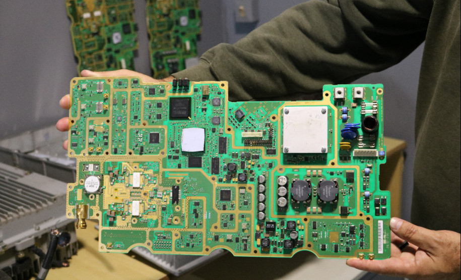 PCPR recupera equipamentos furtados de operadora de telefonia e prende suspeito de receptação