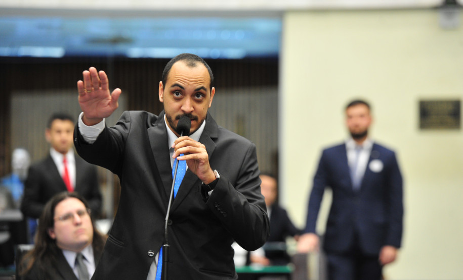 Investigador da PCPR participa de simulação legislativa na Alep