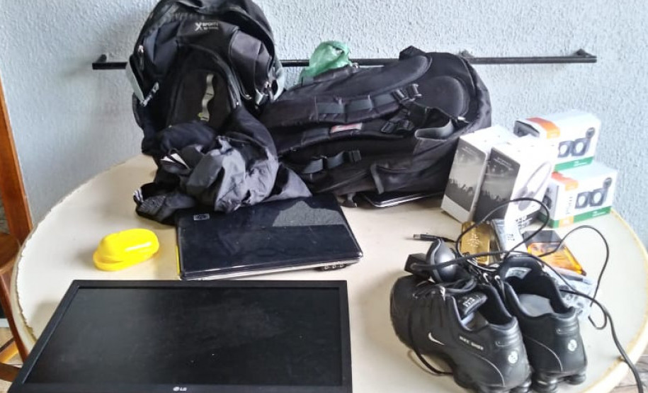 PCPR prende suspeito de furto em Ribeirão do Pinhal PCPR prende suspeito de furto em Ribeirão do Pinhal