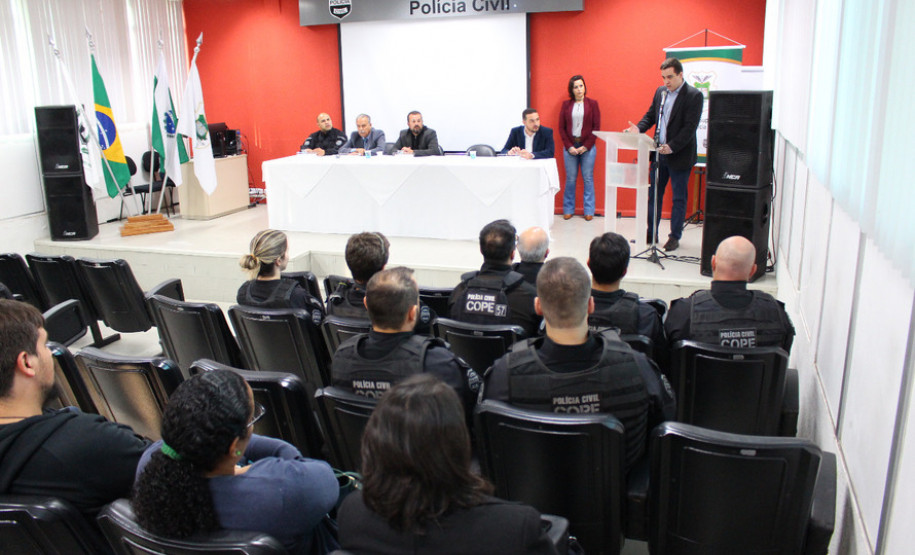 PCPR orienta profissionais da imprensa para trabalho em área de conflito armado.