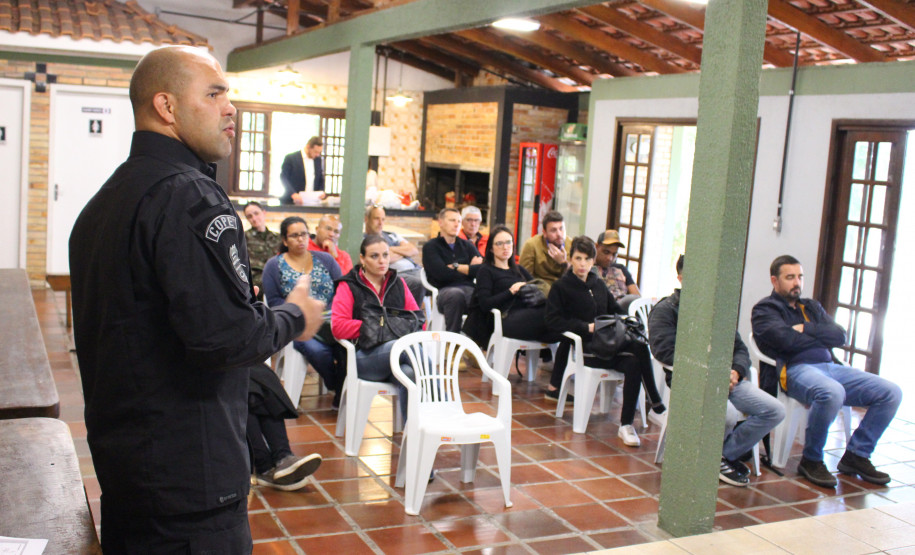 PCPR orienta profissionais da imprensa para trabalho em área de conflito armado