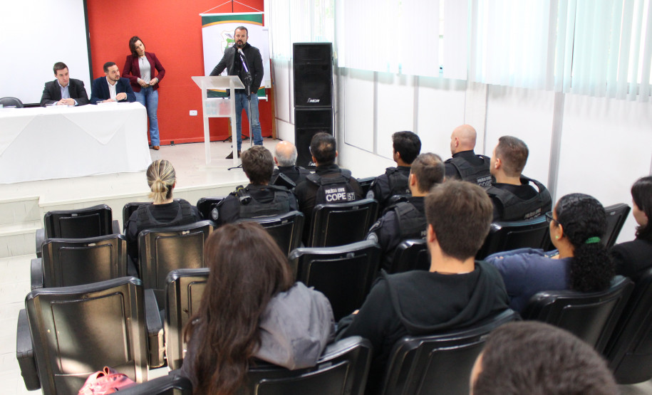 PCPR orienta profissionais da imprensa para trabalho em área de conflito armado