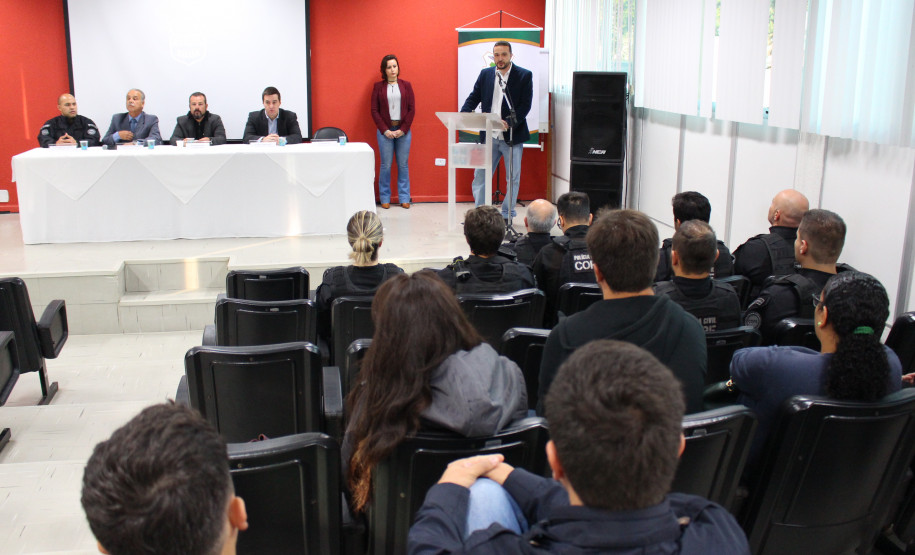 PCPR orienta profissionais da imprensa para trabalho em área de conflito armado