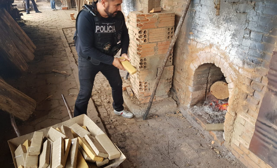 Polícia Civil incinera 680 quilos de maconha em São Mateus do Sul