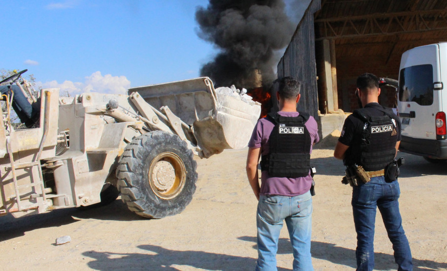 PCPR incinera cerca de uma tonelada e meia de drogas