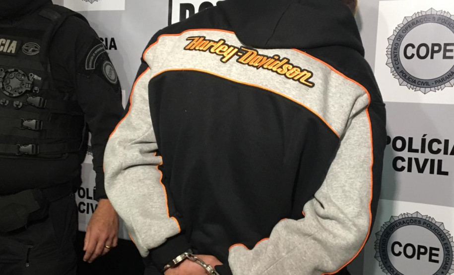 PCPR prende foragido do Nordeste suspeito de integrar grupo criminoso especializado em roubo a banco PCPR prende foragido do Nordeste suspeito de integrar grupo criminoso especializado em roubo a banco