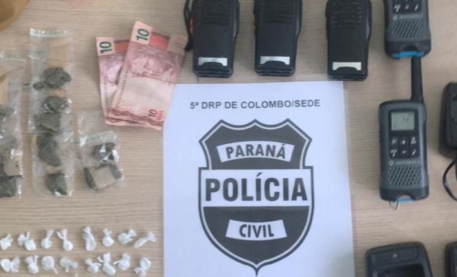 PCPR prende dois suspeitos em ação de combate ao tráfico de drogas na RMC